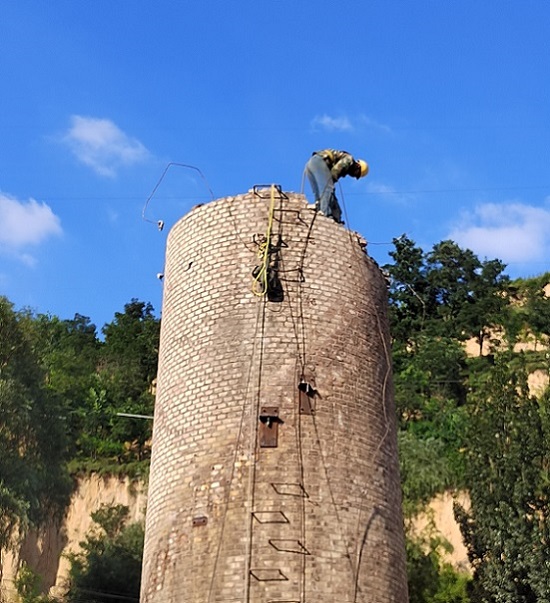 煙囪拆除公司——專業技藝，安全高效